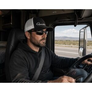 Gamakatsu‎ Black and White Trucker Hat Fishing Mesh Snapback Cap H010 NWT